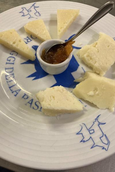 Pecorino Fresco E Stagionato